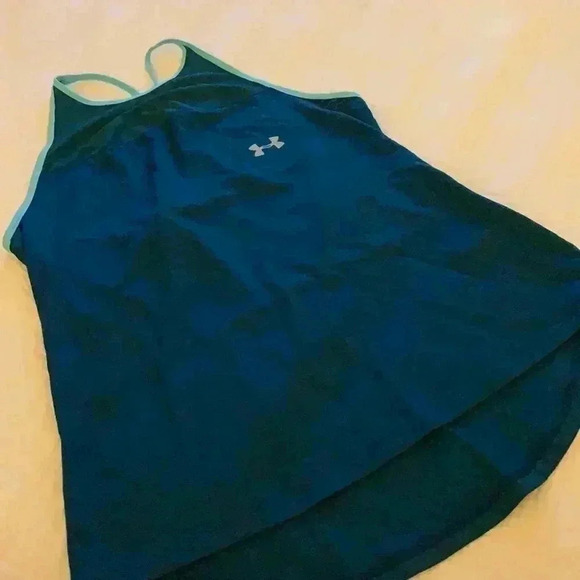 Under armour top - Picture 2 of 6
